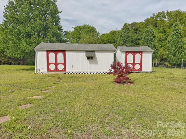 2102 Hickory Grove Road, Gastonia, NC 28056
