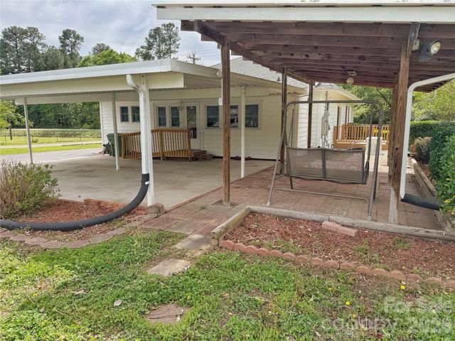 2102 Hickory Grove Road, Gastonia, NC 28056