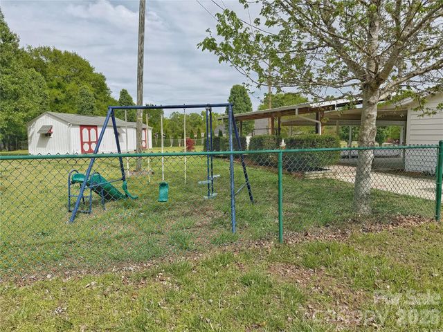 2102 Hickory Grove Road, Gastonia, NC 28056