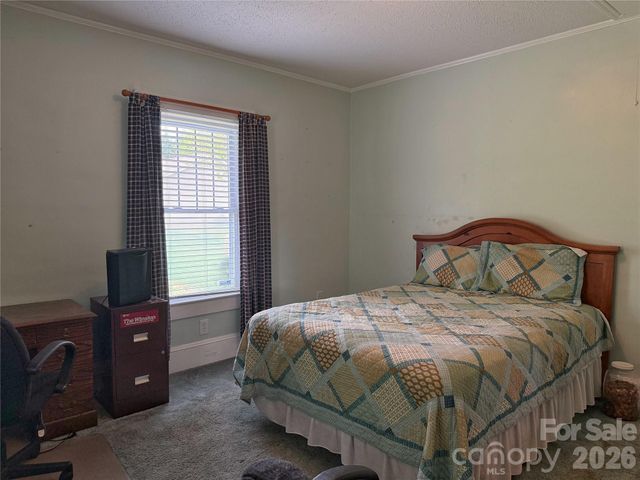 2102 Hickory Grove Road, Gastonia, NC 28056