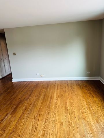 6300 W Irving Park Road 204, Chicago, IL 60634