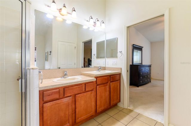 6613 BLUFF MEADOW COURT, Wesley Chapel, FL 33545