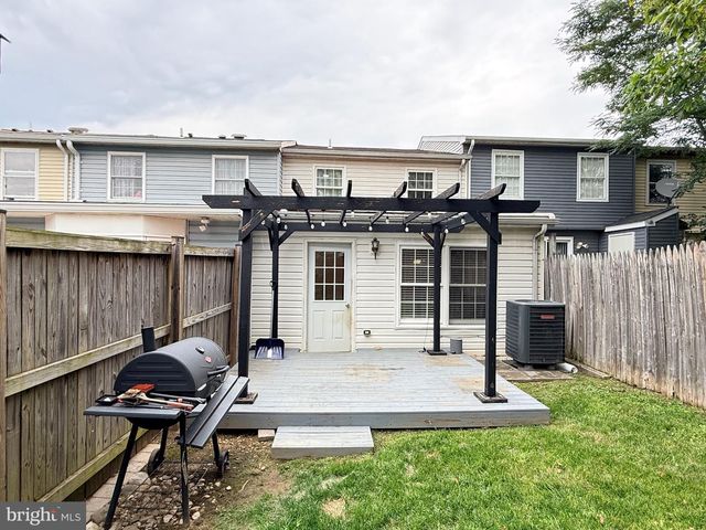 6416 LACROSSE LN NE, Glen Burnie, MD 21061