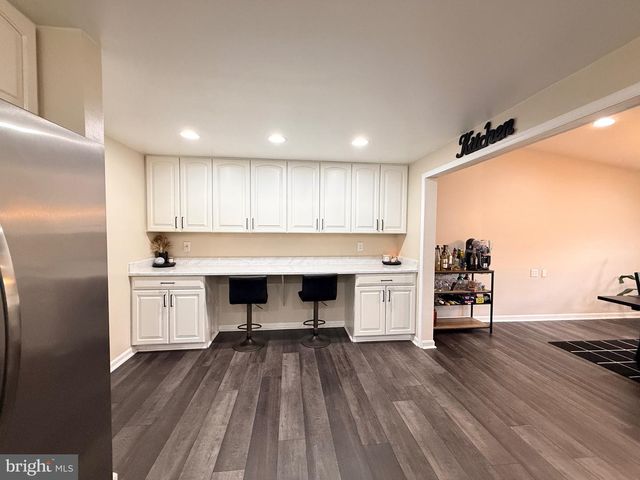6416 LACROSSE LN NE, Glen Burnie, MD 21061
