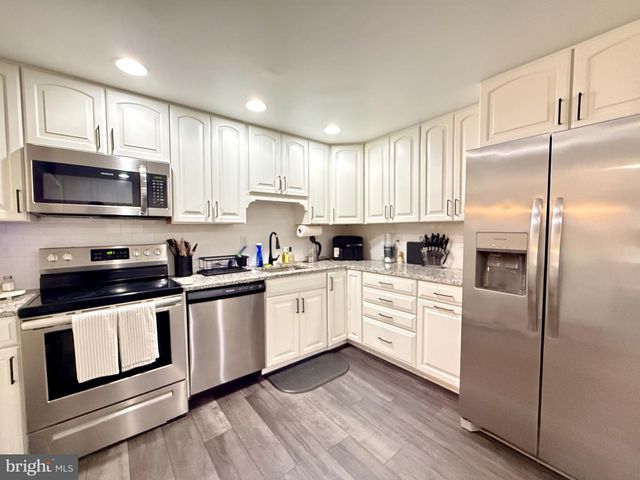 6416 LACROSSE LN NE, Glen Burnie, MD 21061
