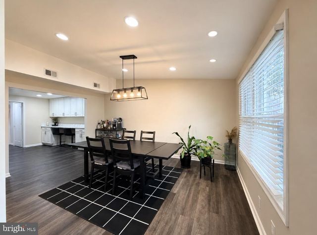 6416 LACROSSE LN NE, Glen Burnie, MD 21061