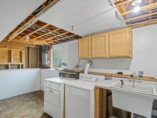 10909 Oak Knoll Terrace S, Minnetonka, MN 55305