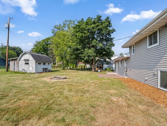 10909 Oak Knoll Terrace S, Minnetonka, MN 55305