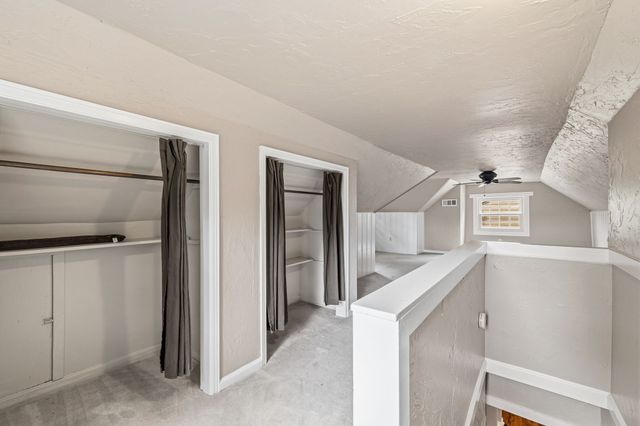 1305 Creston Avenue, Des Moines, IA 50315