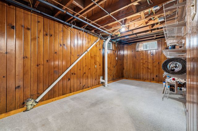 1305 Creston Avenue, Des Moines, IA 50315