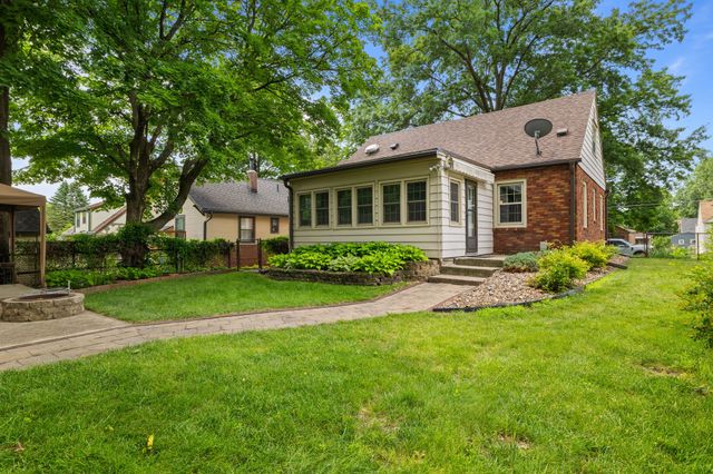 1305 Creston Avenue, Des Moines, IA 50315