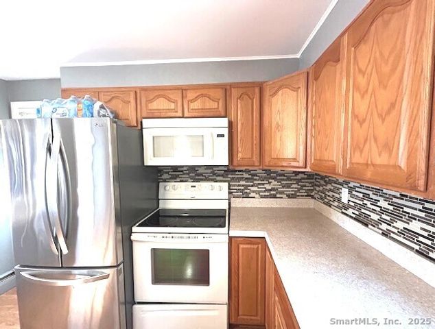 30 Clinton Place, Wallingford, CT 06492