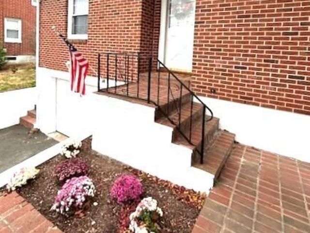 30 Clinton Place, Wallingford, CT 06492