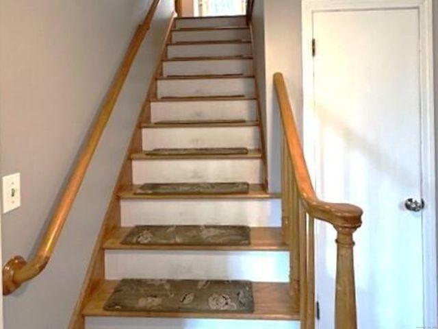 30 Clinton Place, Wallingford, CT 06492