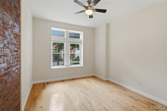 1900 Sidney Street D, St Louis, MO 63104