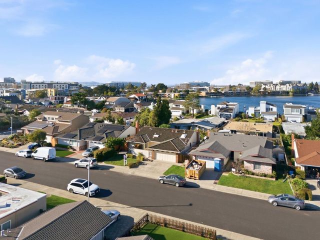 629 Pilgrim Drive, Foster City, CA 94404