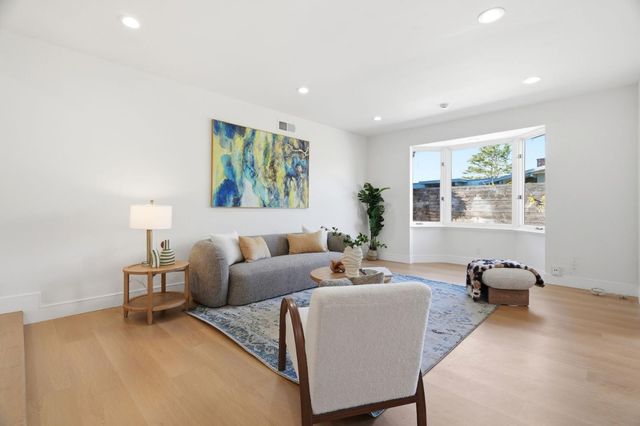 629 Pilgrim Drive, Foster City, CA 94404