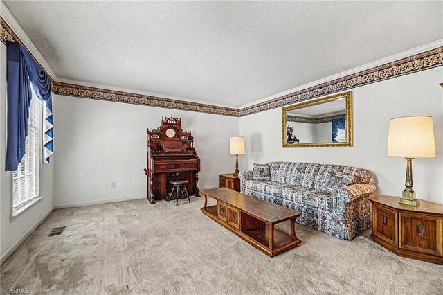 7010 Stancliff Court, Clemmons, NC 27012