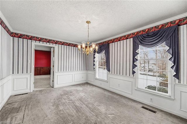 7010 Stancliff Court, Clemmons, NC 27012