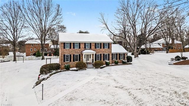 7010 Stancliff Court, Clemmons, NC 27012