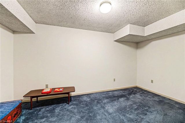 7010 Stancliff Court, Clemmons, NC 27012