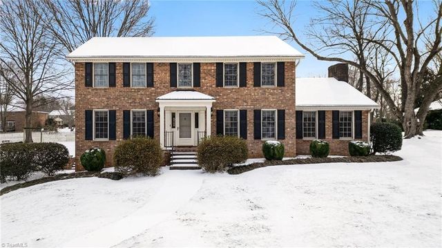 7010 Stancliff Court, Clemmons, NC 27012