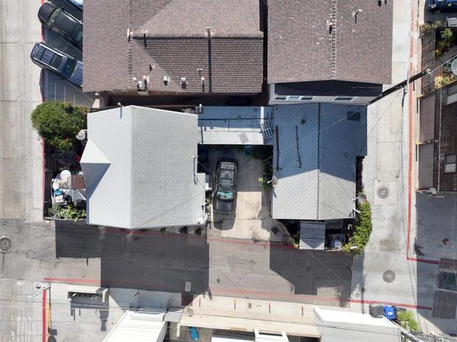 3510 Bayside Lane, San Diego, CA 92109