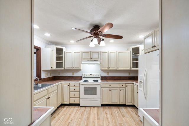 11830 Civic Circle, Mooresville, IN 46158