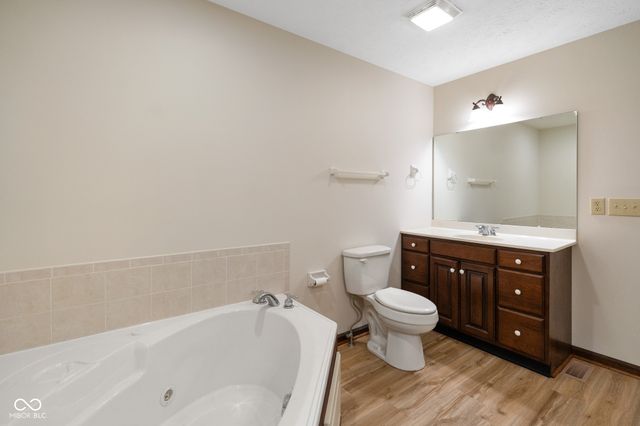 11830 Civic Circle, Mooresville, IN 46158