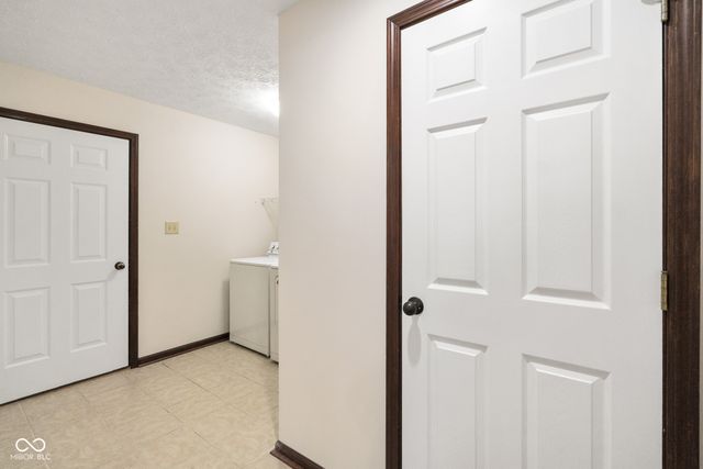 11830 Civic Circle, Mooresville, IN 46158