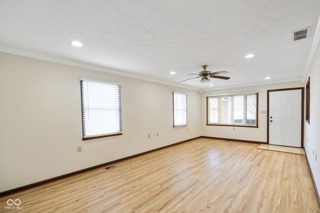 11830 Civic Circle, Mooresville, IN 46158