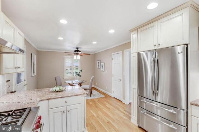 9005 GREYLOCK ST, Alexandria, VA 22308