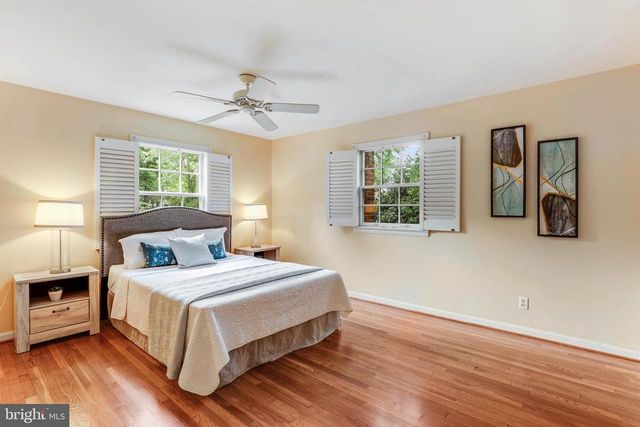 9005 GREYLOCK ST, Alexandria, VA 22308
