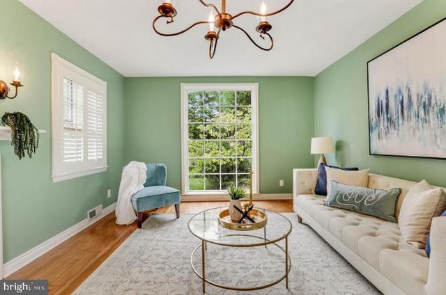 9005 GREYLOCK ST, Alexandria, VA 22308