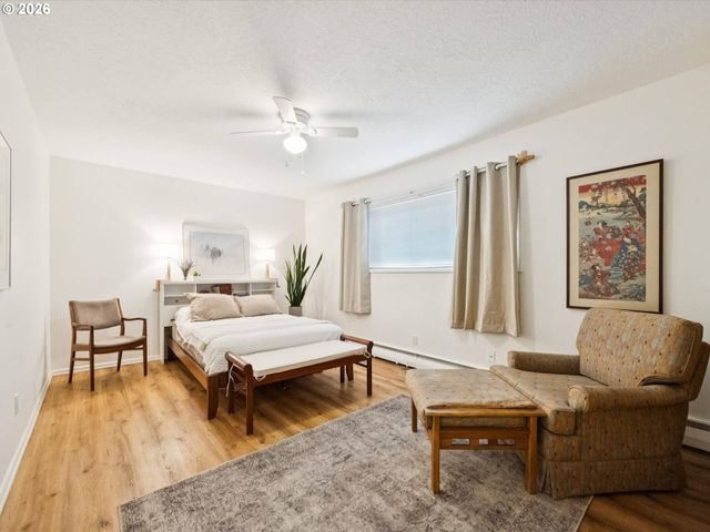 3332 Se 9TH Ave, Portland, OR 97202