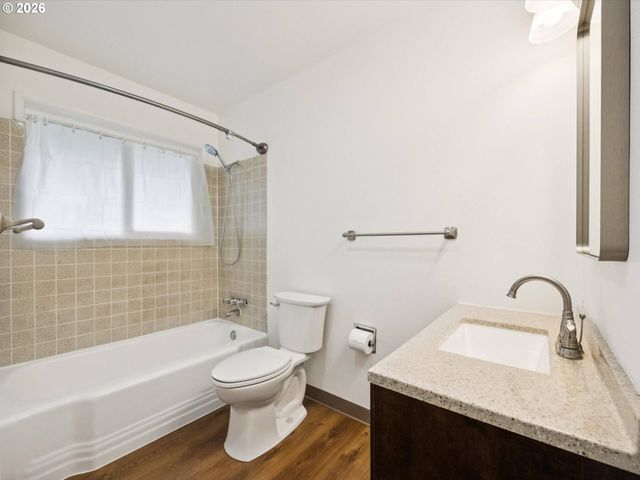 3332 Se 9TH Ave, Portland, OR 97202