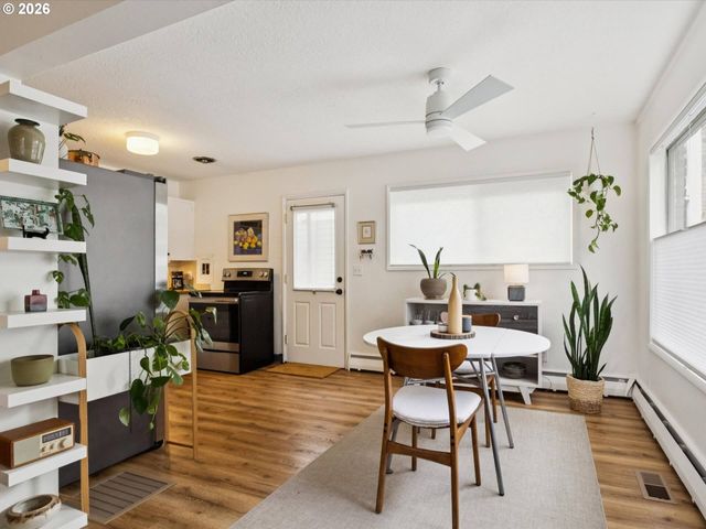 3332 Se 9TH Ave, Portland, OR 97202