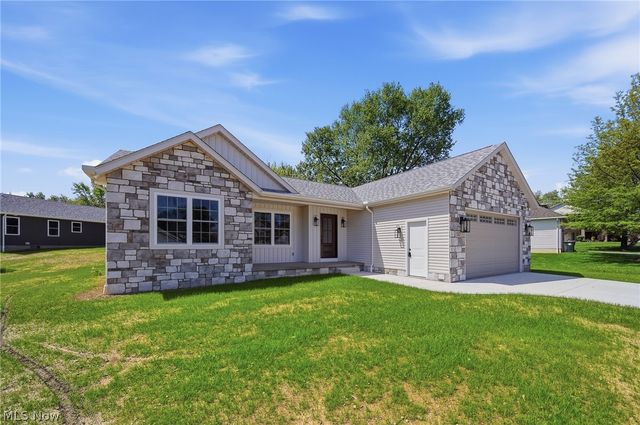 517 Whitetail Trail NE, Canton, OH 44704