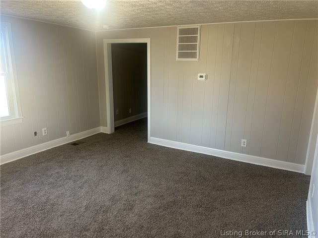 333 S 1st Street, Austin, IN 47102