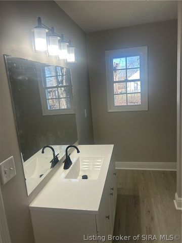 333 S 1st Street, Austin, IN 47102