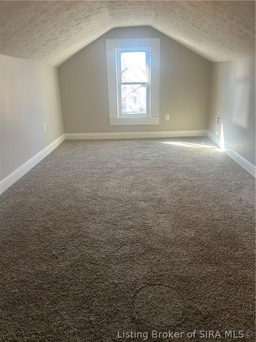 333 S 1st Street, Austin, IN 47102