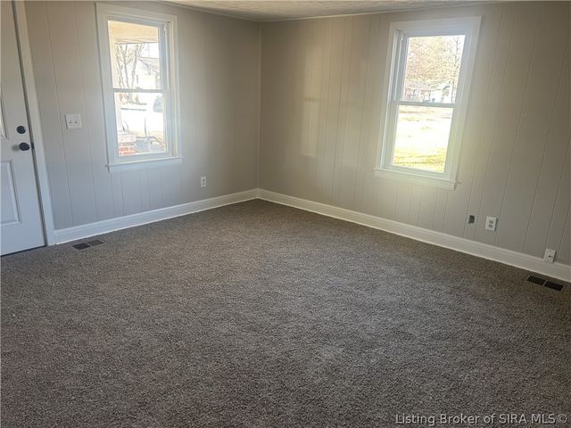 333 S 1st Street, Austin, IN 47102