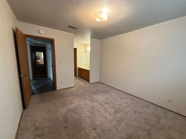 7601 St Amant PL A, Austin, TX 78749