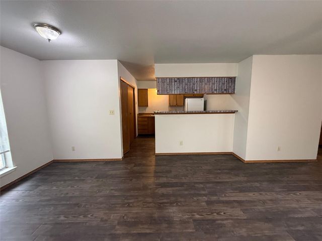 7601 St Amant PL A, Austin, TX 78749