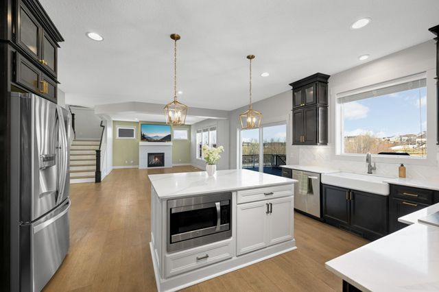 20377 Hampton Court, Lakeville, MN 55044