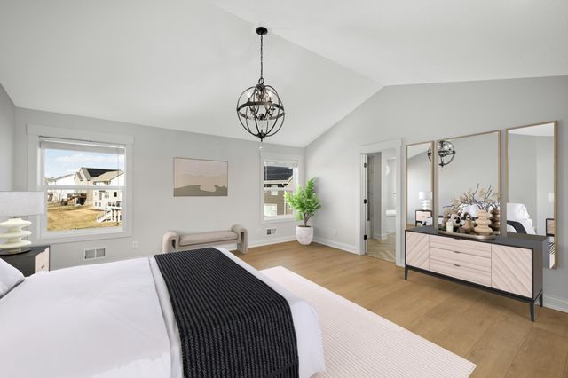 20377 Hampton Court, Lakeville, MN 55044