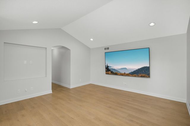 20377 Hampton Court, Lakeville, MN 55044