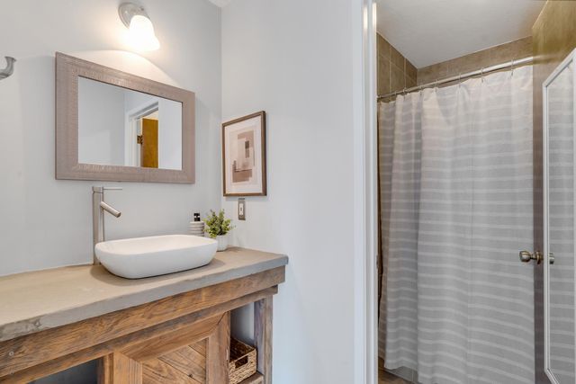 924 Yosemite Ln, El Dorado Hills, CA 95762