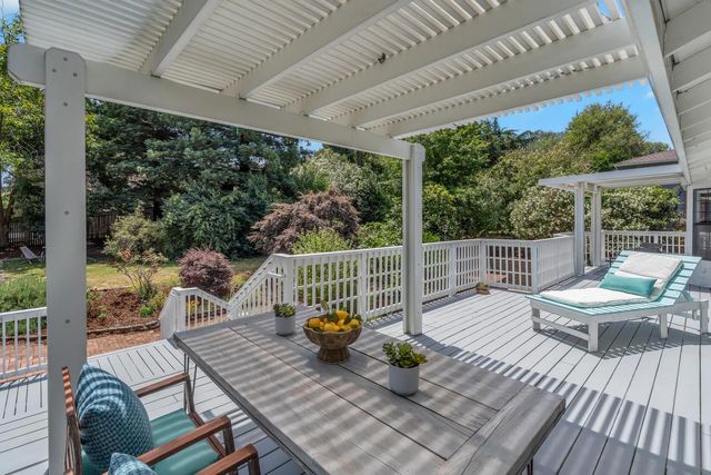 924 Yosemite Ln, El Dorado Hills, CA 95762