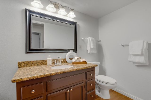 924 Yosemite Ln, El Dorado Hills, CA 95762